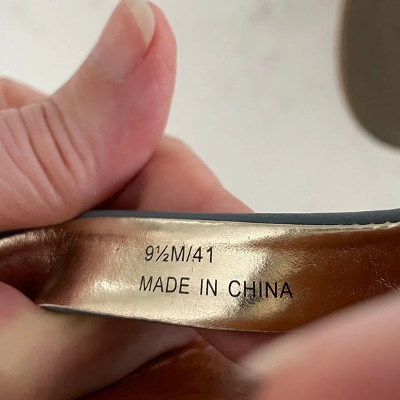 Dakota Chase Somana Casual Flip Flop Sandals w Metal Accent Blue Grey Sz 9.5M - Picture 6 of 10